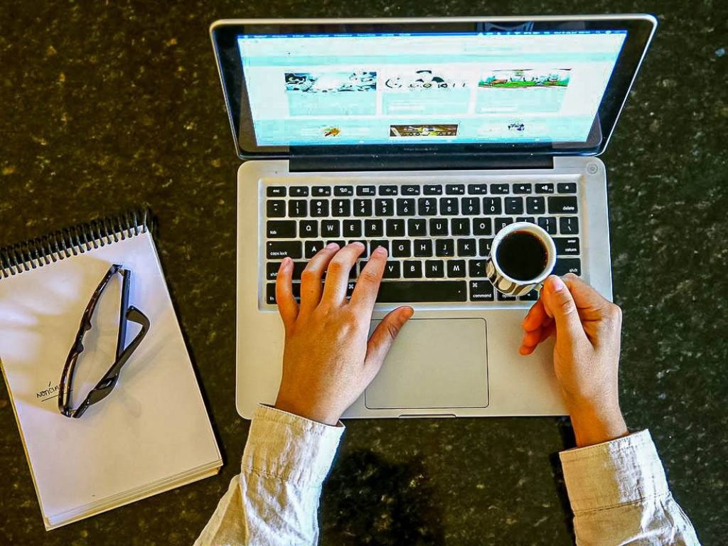 Teletrabalho home office ou trabalho remoto 3 LKMK8H PL Prestadora